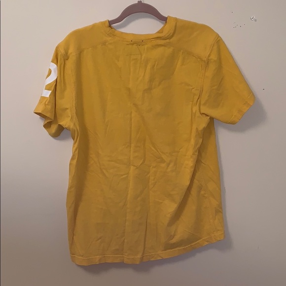 Men’s Yellow Short Sleeve Abercrombie tee - Picture 3 of 4